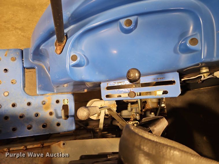 image for item EO4531 2005 New Holland TC40S lawn tractor