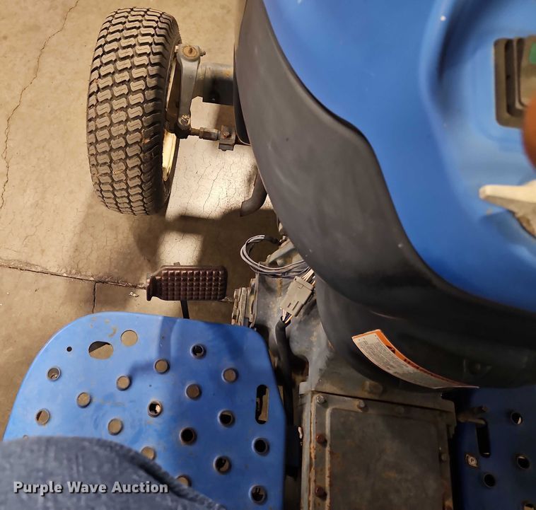 image for item EO4531 2005 New Holland TC40S lawn tractor