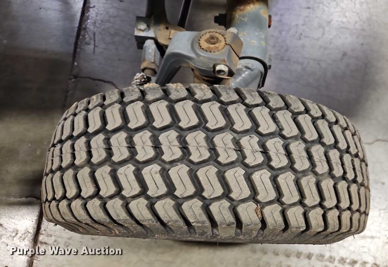 image for item EO4531 2005 New Holland TC40S lawn tractor