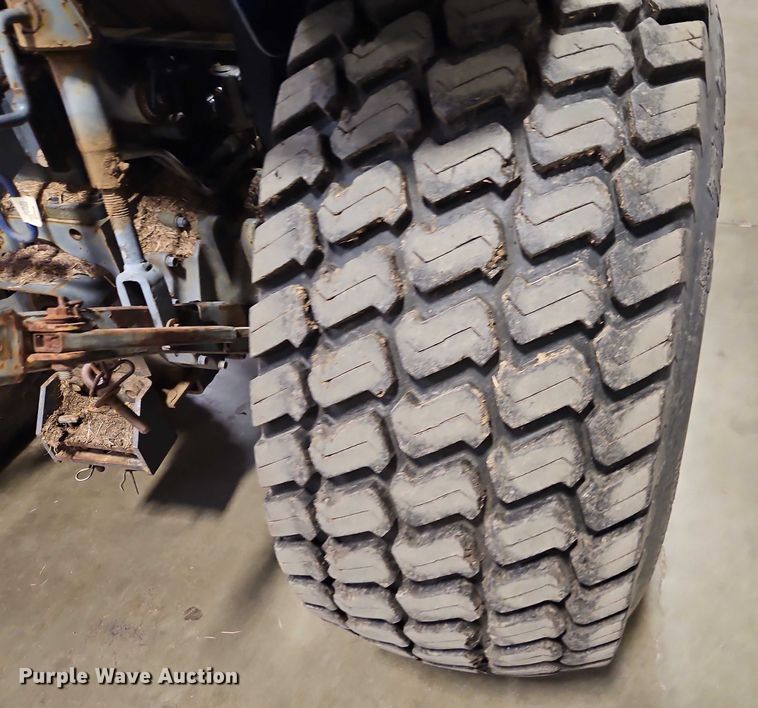 image for item EO4531 2005 New Holland TC40S lawn tractor