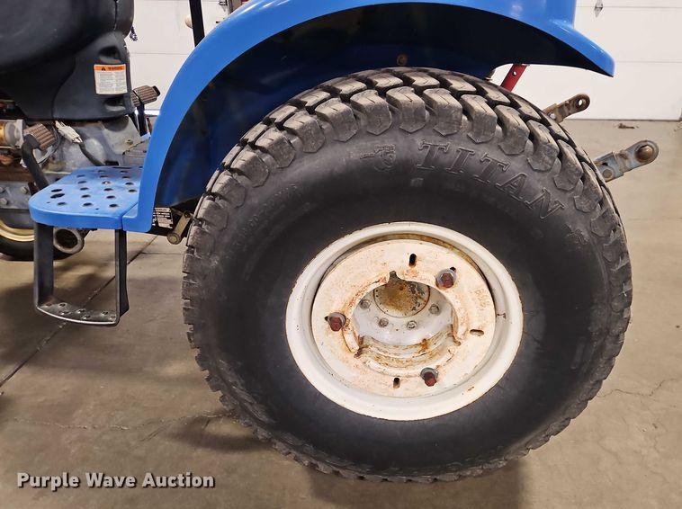 image for item EO4531 2005 New Holland TC40S lawn tractor