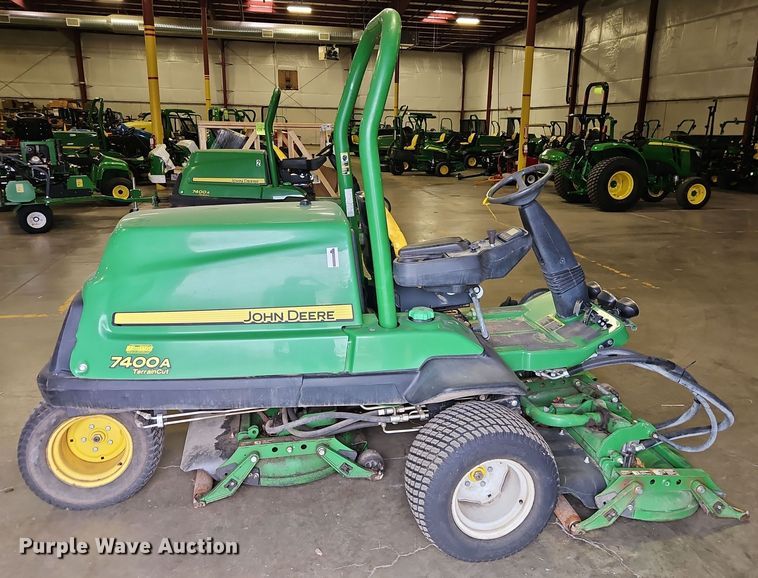 image for item EO4535 2017 John Deere 7400A rough fairway mower