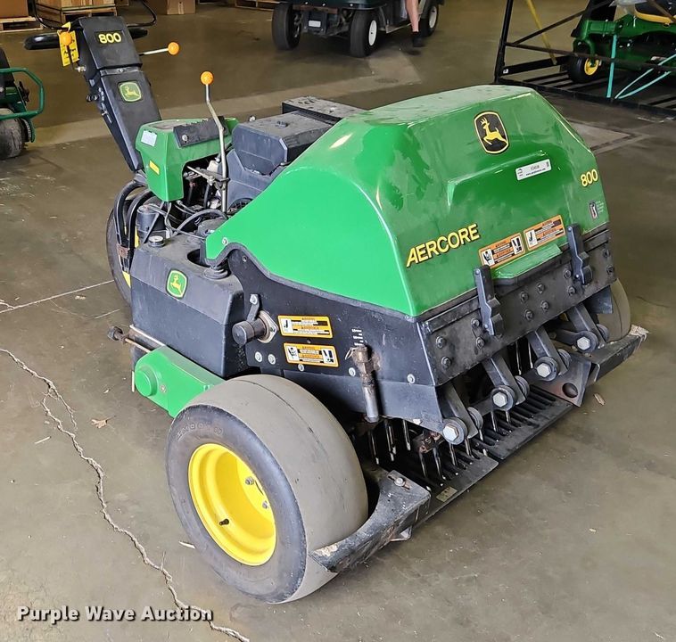 image for item EO4536 2014 John Deere Aercore 800 aerator