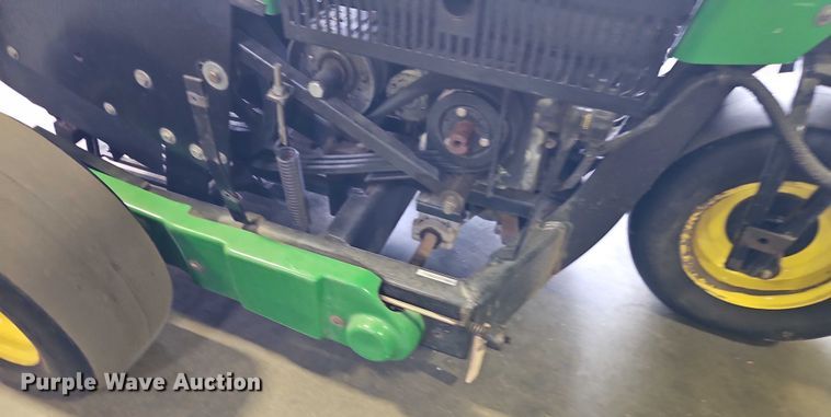 image for item EO4536 2014 John Deere Aercore 800 aerator