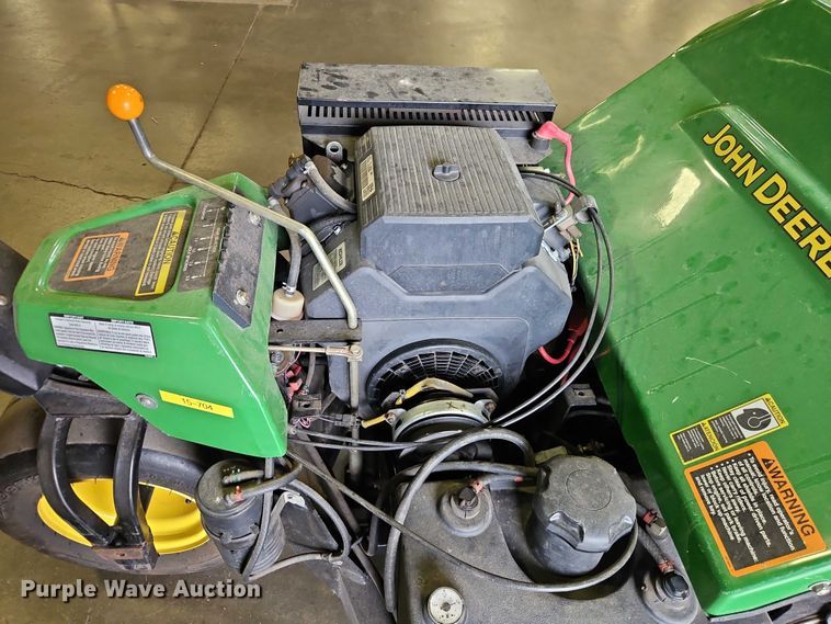 image for item EO4536 2014 John Deere Aercore 800 aerator