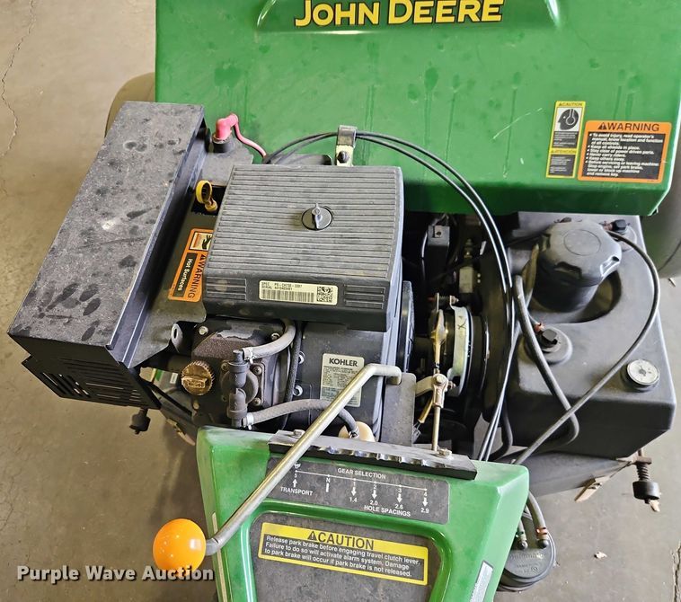 image for item EO4536 2014 John Deere Aercore 800 aerator