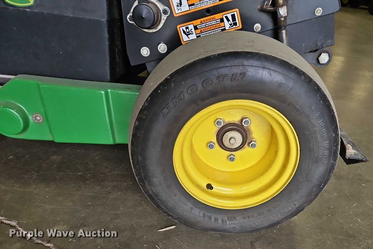 image for item EO4536 2014 John Deere Aercore 800 aerator