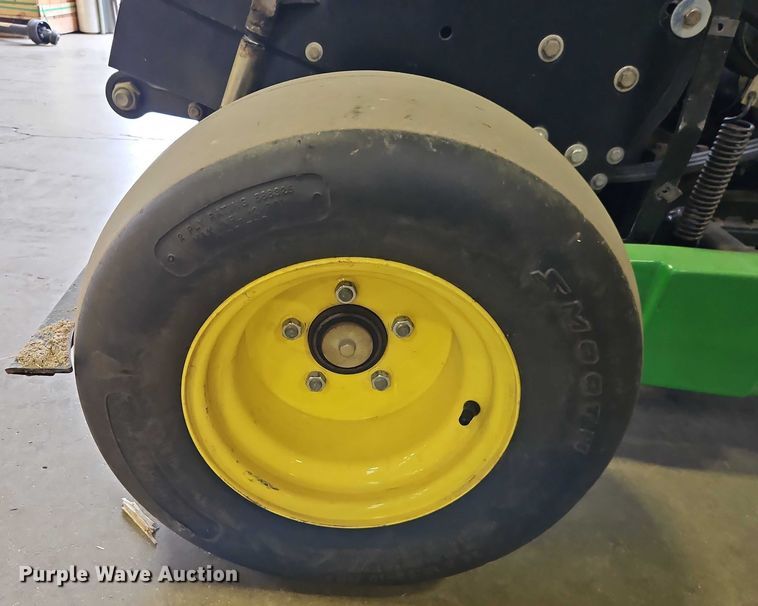 image for item EO4536 2014 John Deere Aercore 800 aerator