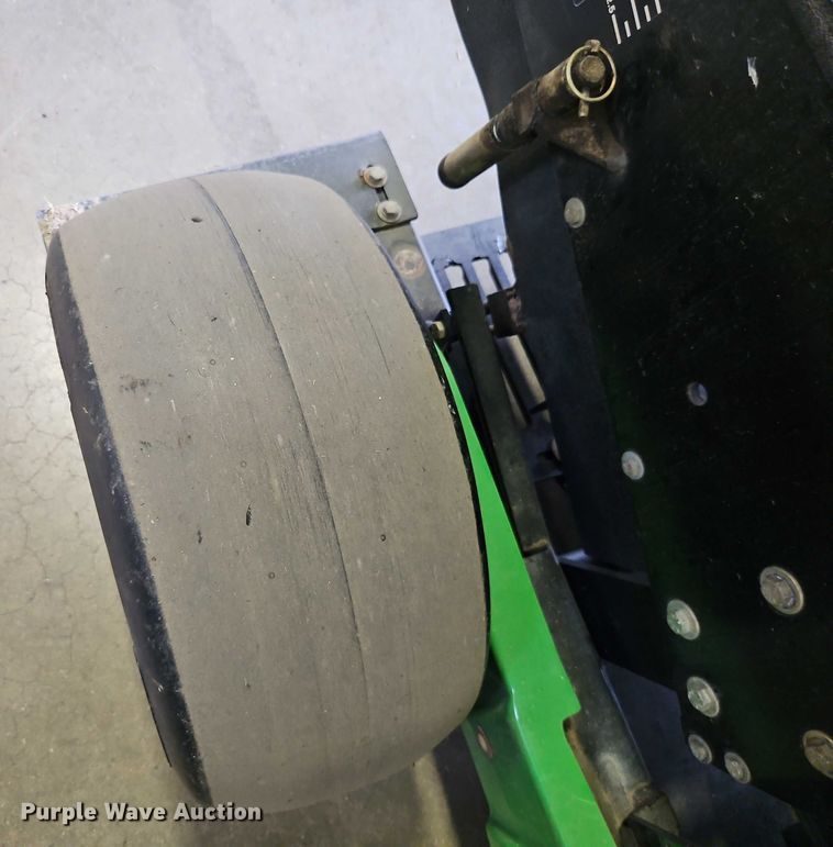 image for item EO4536 2014 John Deere Aercore 800 aerator