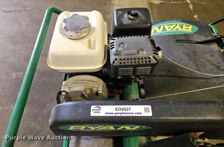 image for item EO4537 Ryan Lawnaire V aerator