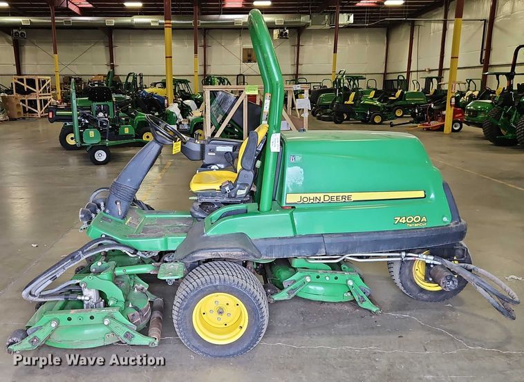 image for item EO4539 2017 John Deere 7400A rough fairway mower