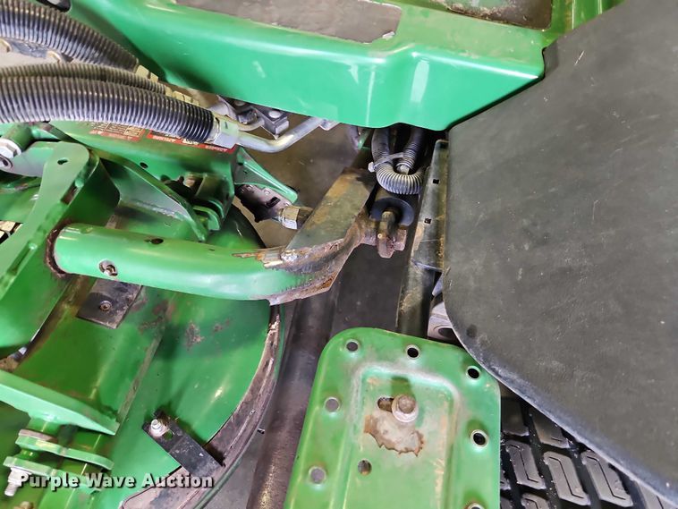 image for item EO4539 2017 John Deere 7400A rough fairway mower