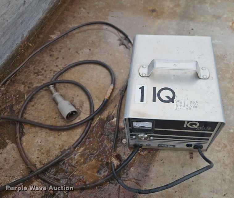 image for item EO4544 2013 Club Car Turf 2 Plus golf cart