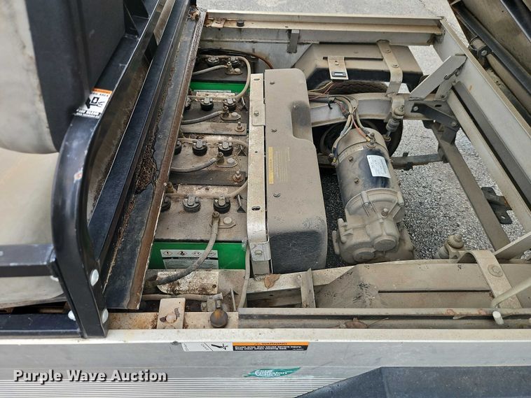 image for item EO4547 2013 Club Car Turf 2 Plus golf cart