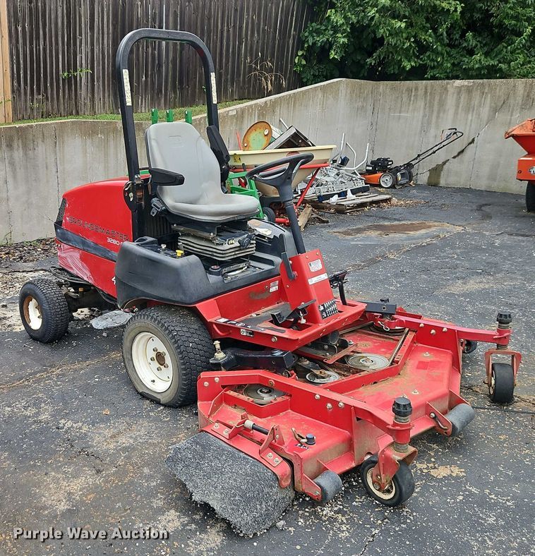image for item EO4549 Toro Groundsmaster 3280-D lawn mower