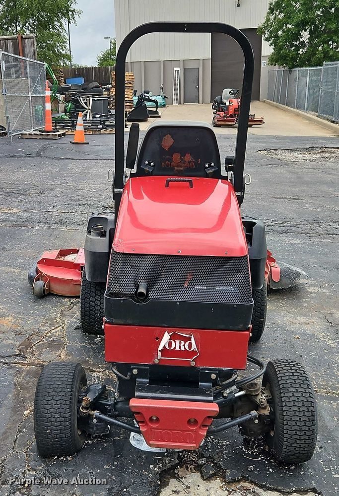 image for item EO4549 Toro Groundsmaster 3280-D lawn mower