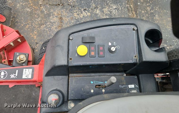 image for item EO4549 Toro Groundsmaster 3280-D lawn mower
