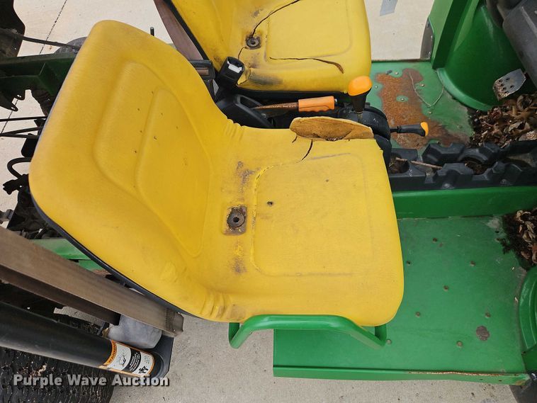 image for item EO4550 2007 John Deere Gator HPX utility vehicle