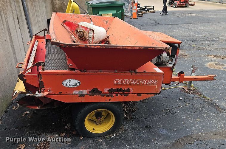 image for item EO4551 Ty-Crop Quick Pass top dresser spreader