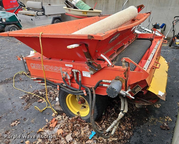 image for item EO4551 Ty-Crop Quick Pass top dresser spreader