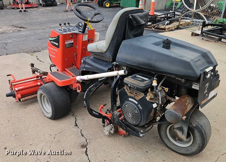 image for item EO4552 Jacobsen Greens King IV Plus greens mower