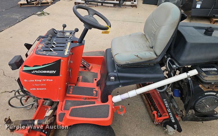 image for item EO4552 Jacobsen Greens King IV Plus greens mower