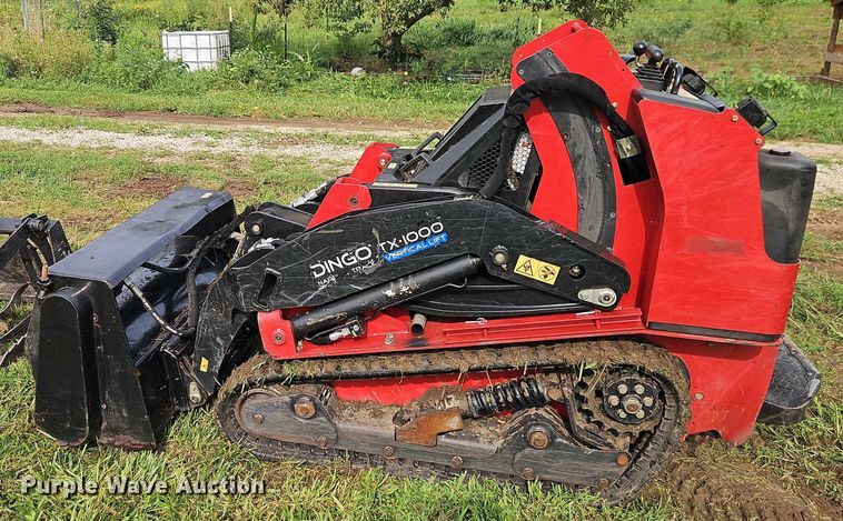 image for item EO4554 2020 Toro TX 1000 Narrow Track compact utility loader