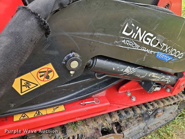 image for item EO4554 2020 Toro TX 1000 Narrow Track compact utility loader