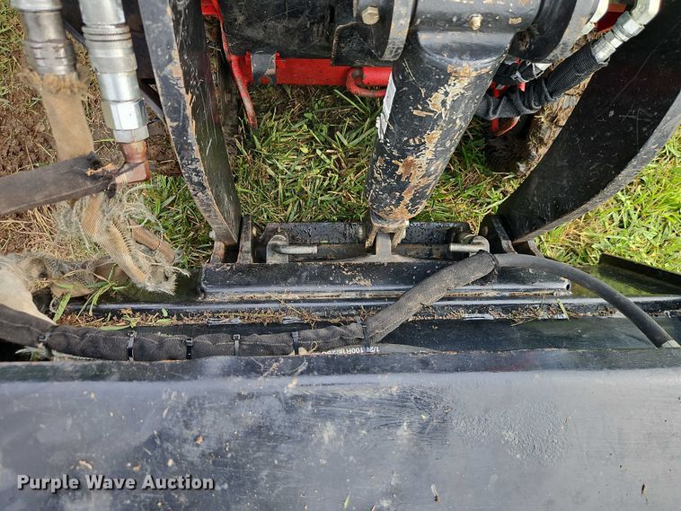 image for item EO4554 2020 Toro TX 1000 Narrow Track compact utility loader