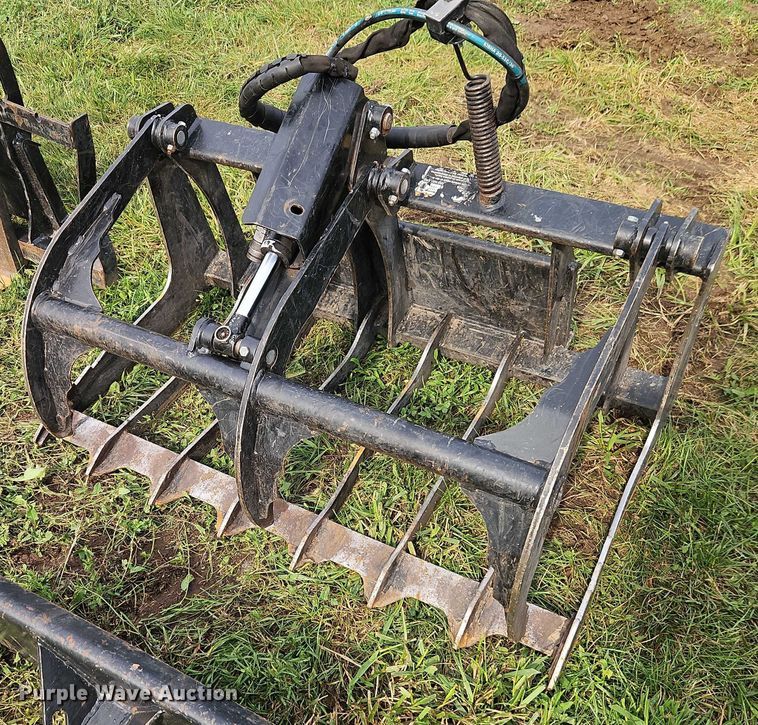 image for item EO4554 2020 Toro TX 1000 Narrow Track compact utility loader