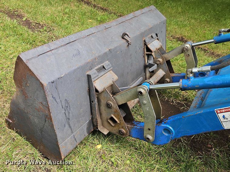 image for item EO4556 2002 New Holland TC35D MFWD tractor