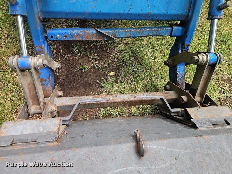 image for item EO4556 2002 New Holland TC35D MFWD tractor