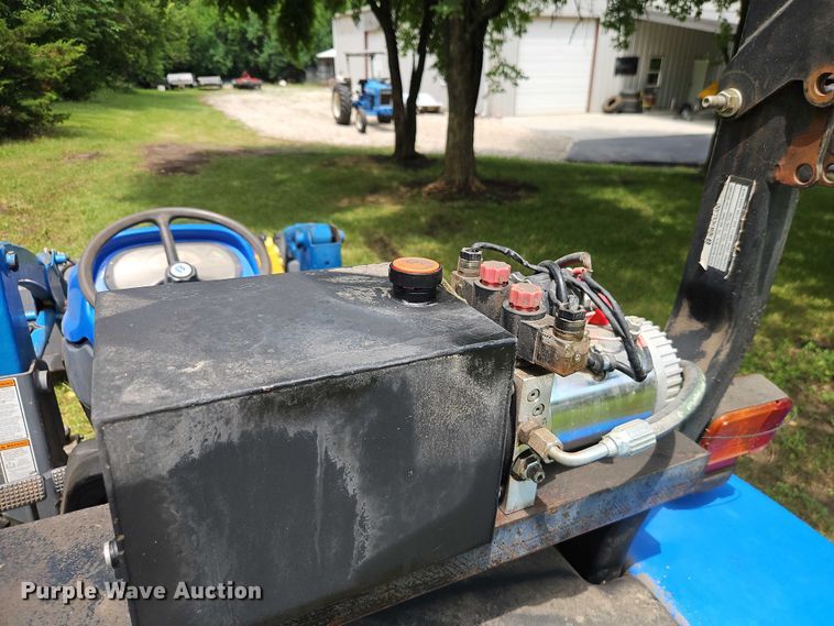 image for item EO4556 2002 New Holland TC35D MFWD tractor