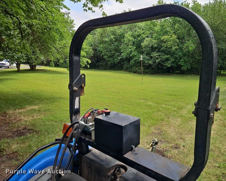 image for item EO4556 2002 New Holland TC35D MFWD tractor