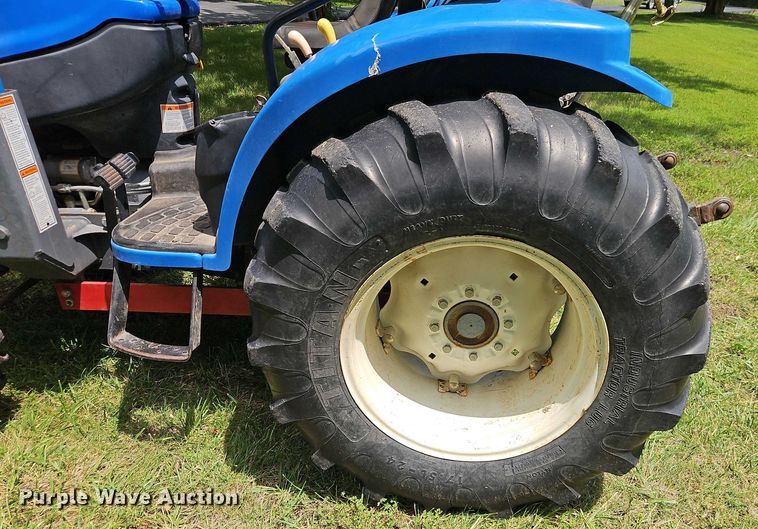 image for item EO4556 2002 New Holland TC35D MFWD tractor