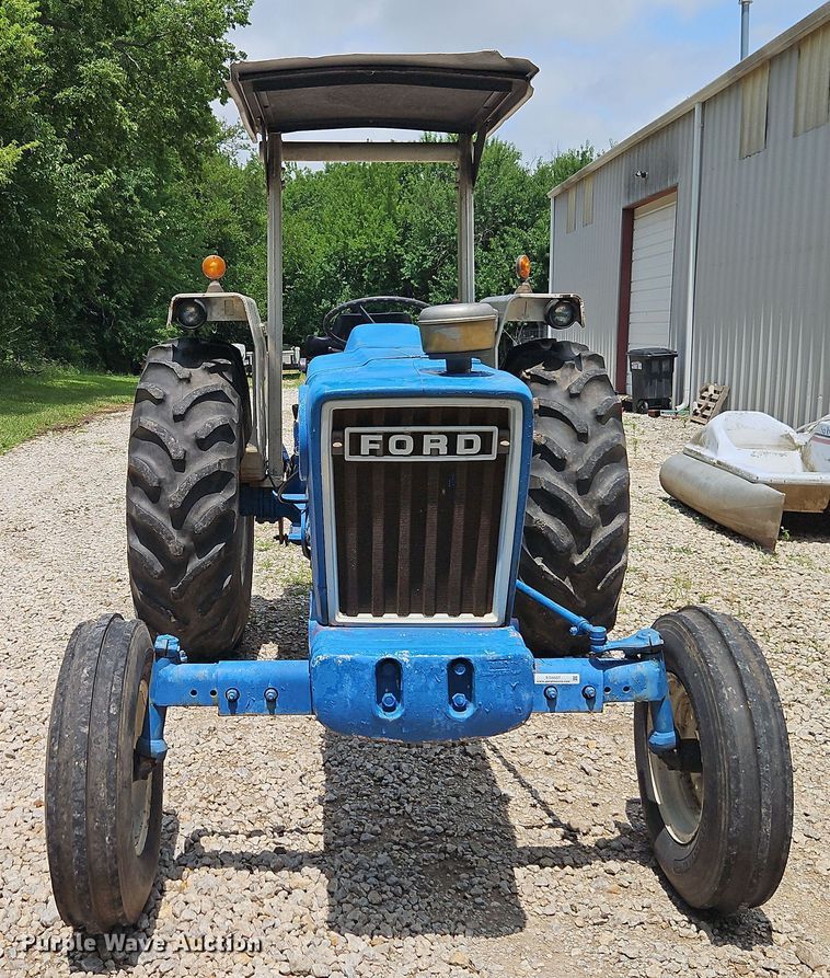 image for item EO4557 1978 Ford 4600 tractor