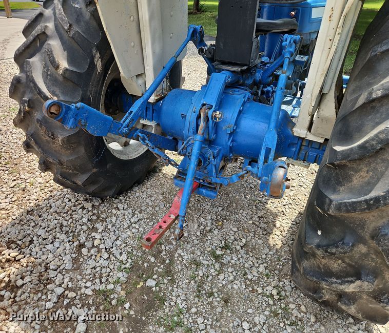 image for item EO4557 1978 Ford 4600 tractor