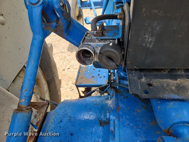 image for item EO4557 1978 Ford 4600 tractor