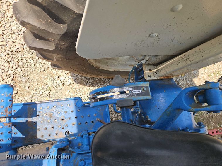 image for item EO4557 1978 Ford 4600 tractor