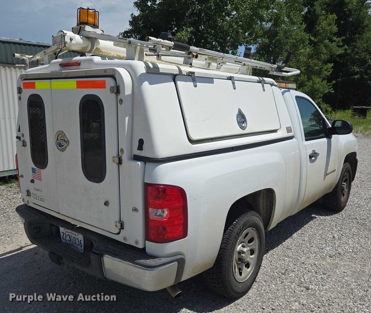 image for item EQ2604 2012 Chevrolet Silverado 1500 utility bed pickup truck