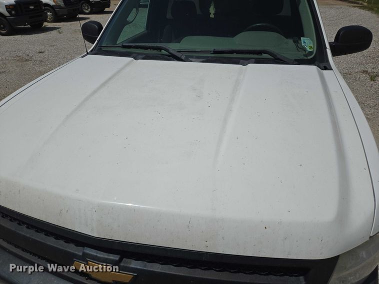 image for item EQ2604 2012 Chevrolet Silverado 1500 utility bed pickup truck