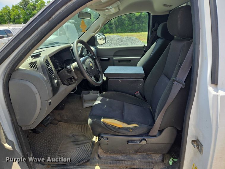 image for item EQ2604 2012 Chevrolet Silverado 1500 utility bed pickup truck