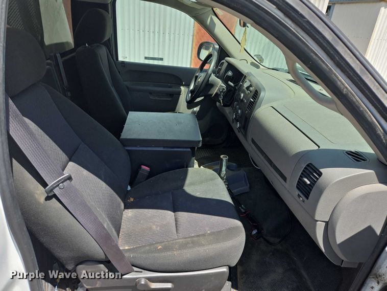 image for item EQ2604 2012 Chevrolet Silverado 1500 utility bed pickup truck