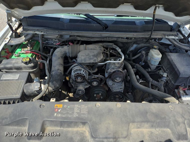 image for item EQ2604 2012 Chevrolet Silverado 1500 utility bed pickup truck