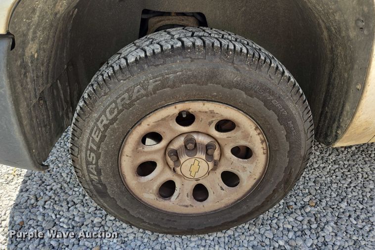 image for item EQ2604 2012 Chevrolet Silverado 1500 utility bed pickup truck