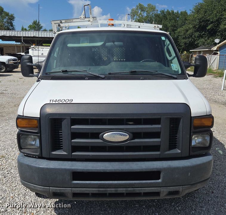 image for item EQ2605 2014 Ford E150 van