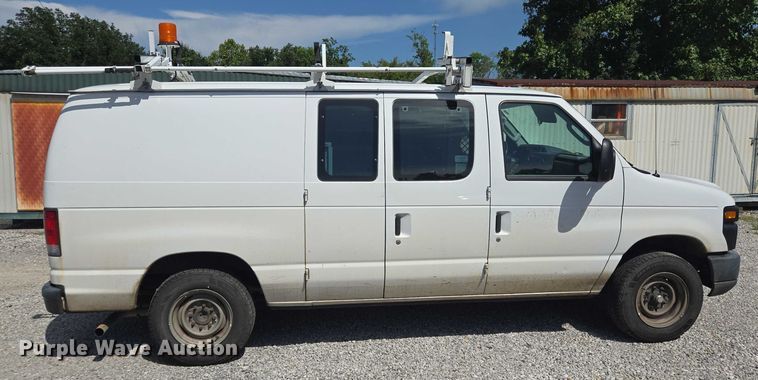 image for item EQ2605 2014 Ford E150 van