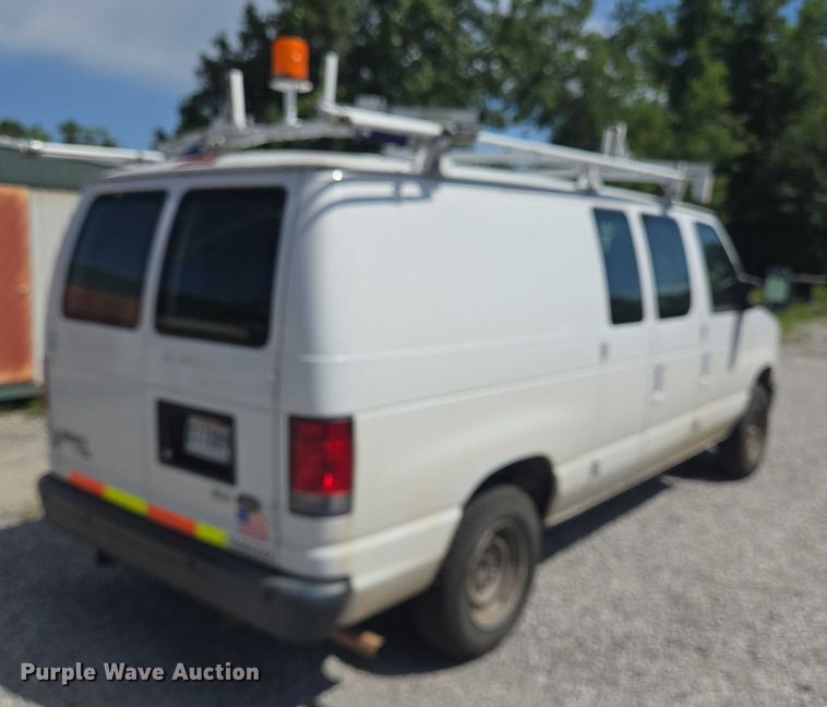 image for item EQ2605 2014 Ford E150 van