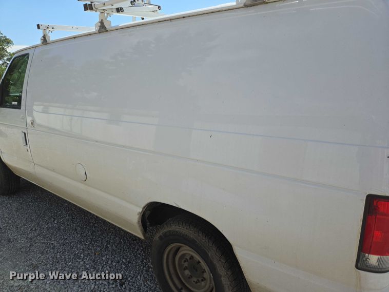 image for item EQ2605 2014 Ford E150 van