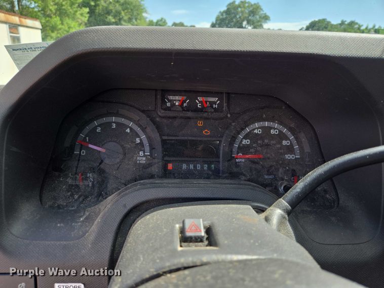 image for item EQ2605 2014 Ford E150 van